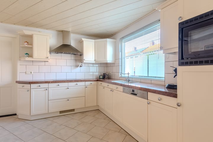 Photo 5 of Emmastraat 16