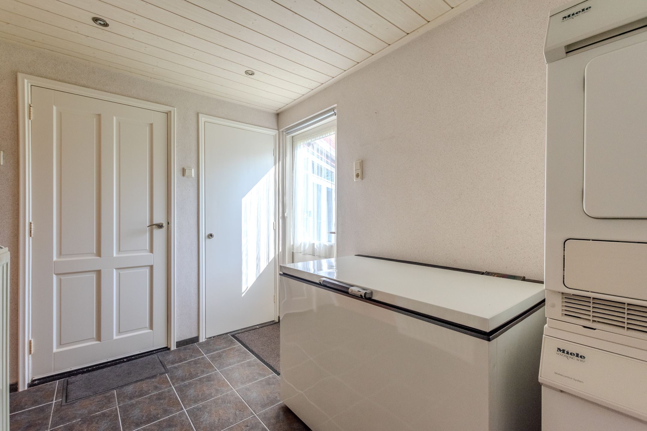 Foto 21 van Emmastraat 16