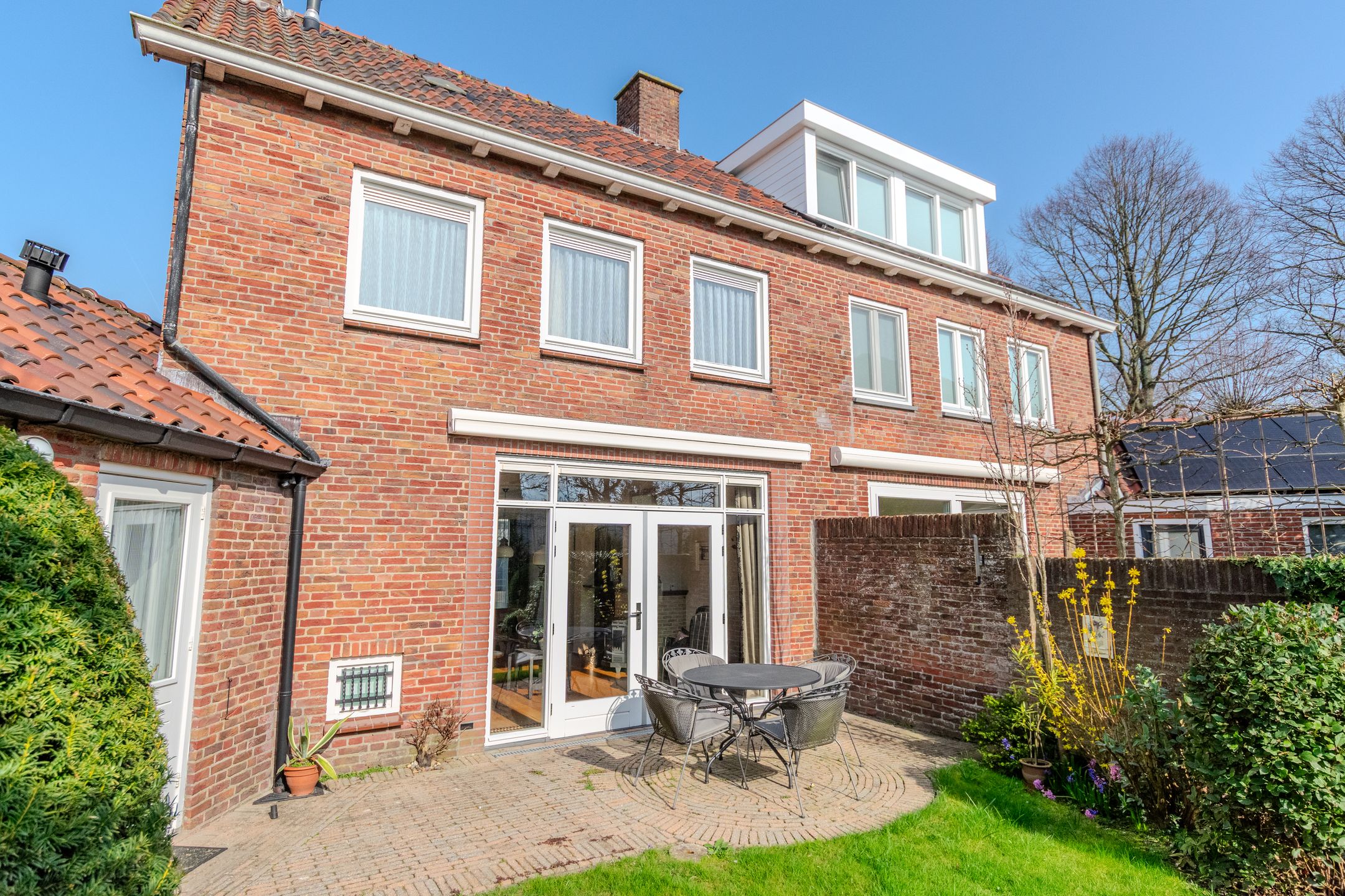 Foto 42 van Emmastraat 16