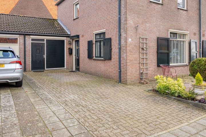 Photo 4 of Aijenseweg 1-A