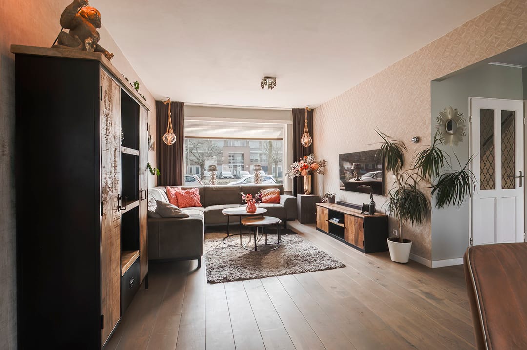 Photo 8 of van Limburg Stirumstraat 46