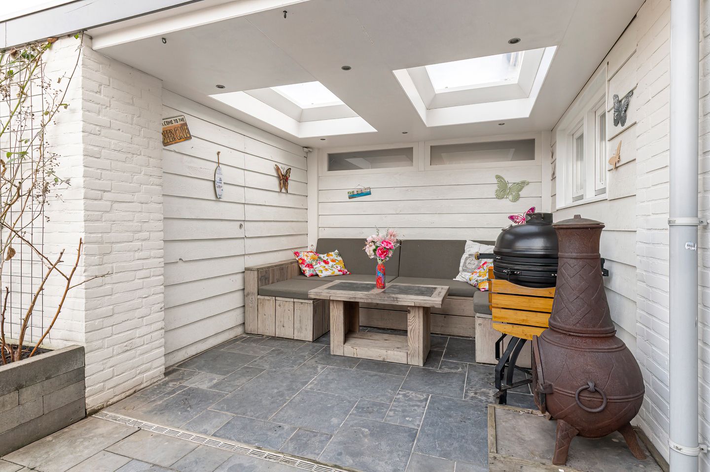 Photo 20 of van Limburg Stirumstraat 46