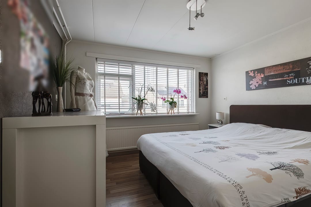 Photo 26 of van Limburg Stirumstraat 46