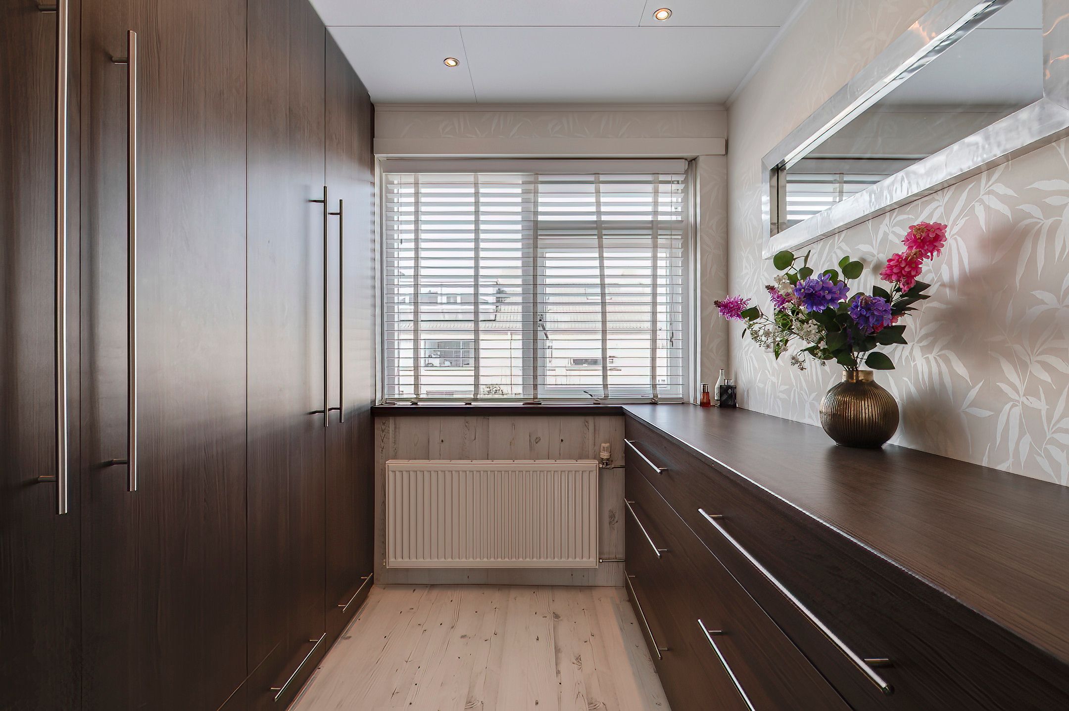 Photo 27 of van Limburg Stirumstraat 46