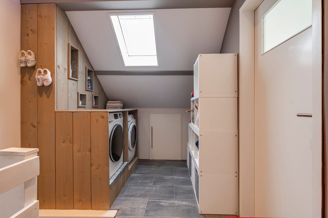 Photo 38 of van Limburg Stirumstraat 46