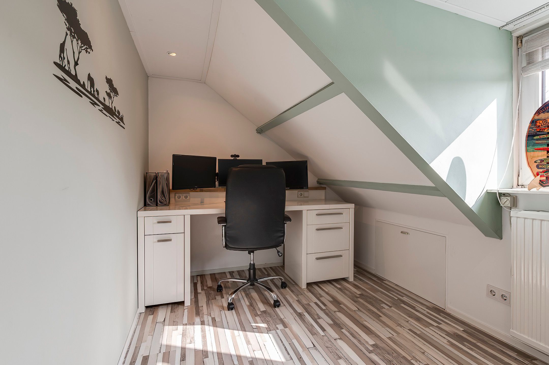 Photo 42 of van Limburg Stirumstraat 46