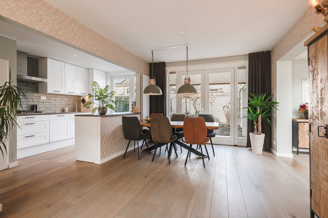 Photo 2 of van Limburg Stirumstraat 46