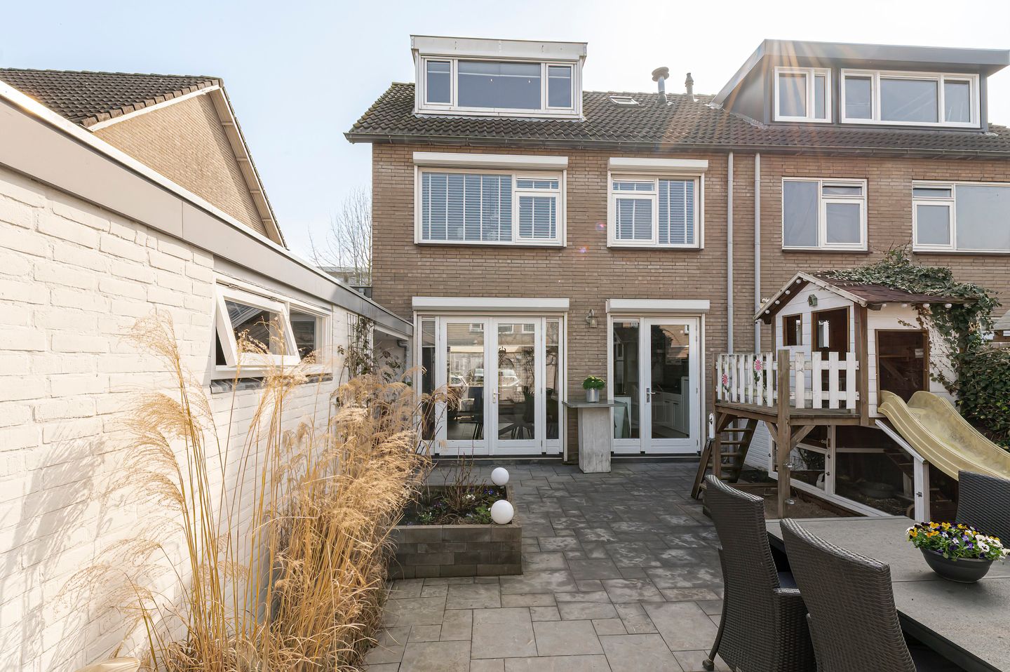 Photo 4 of van Limburg Stirumstraat 46