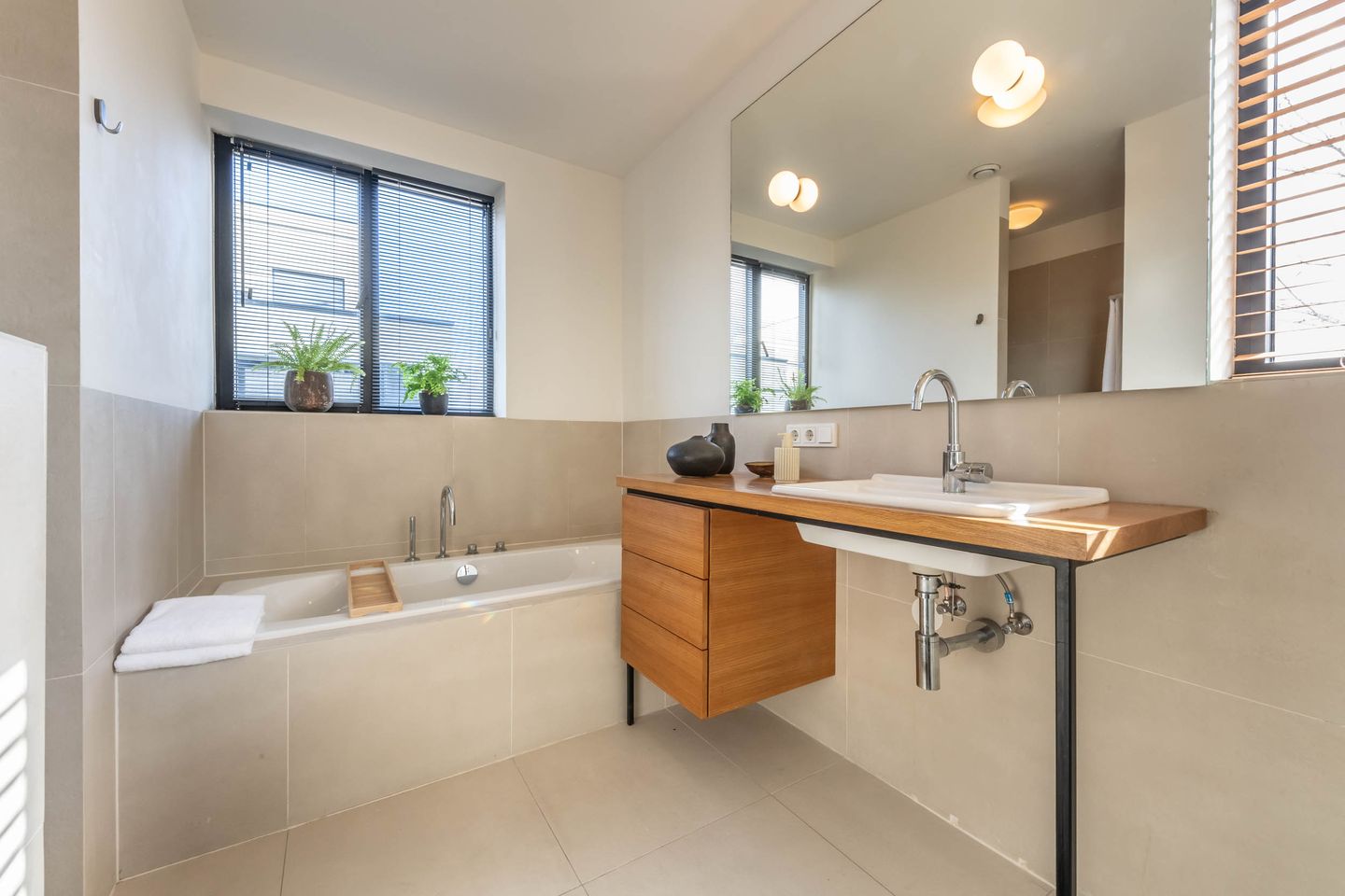 Photo 29 of Maagdenpalmstraat 6