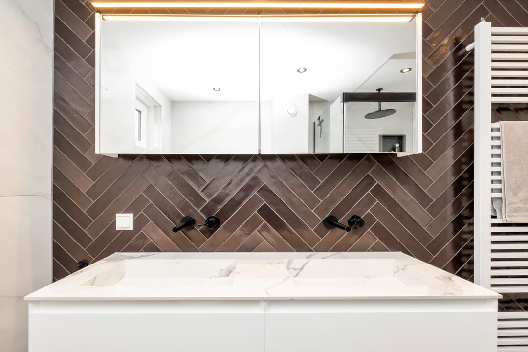 Renovated and Energy-Efficient Semi-Detached Family Home with Four Rooms in Central Heerhugowaard — 37