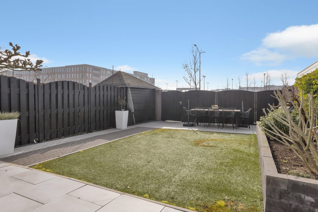 Renovated and Energy-Efficient Semi-Detached Family Home with Four Rooms in Central Heerhugowaard — 23