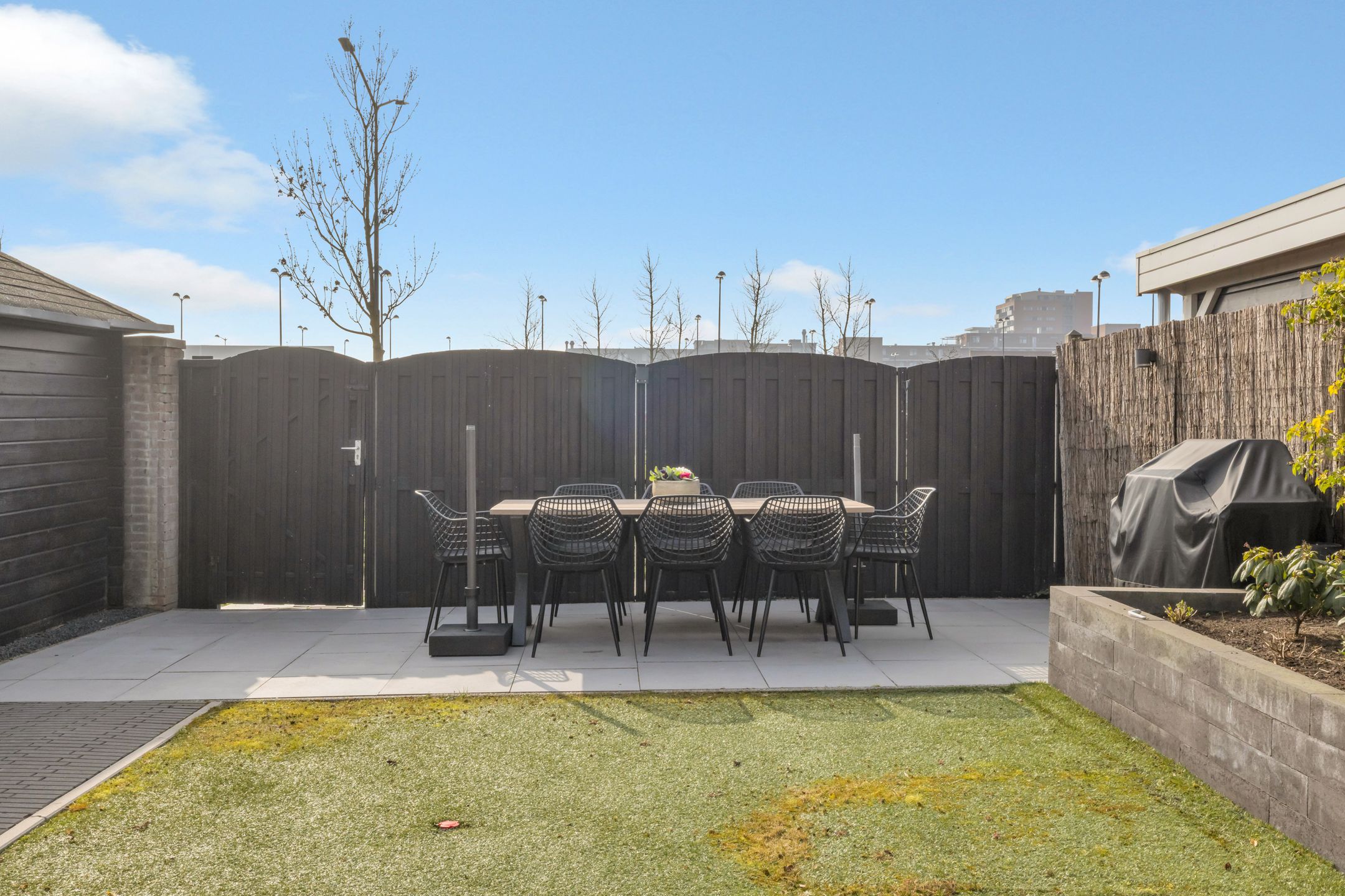 Renovated and Energy-Efficient Semi-Detached Family Home with Four Rooms in Central Heerhugowaard — 24