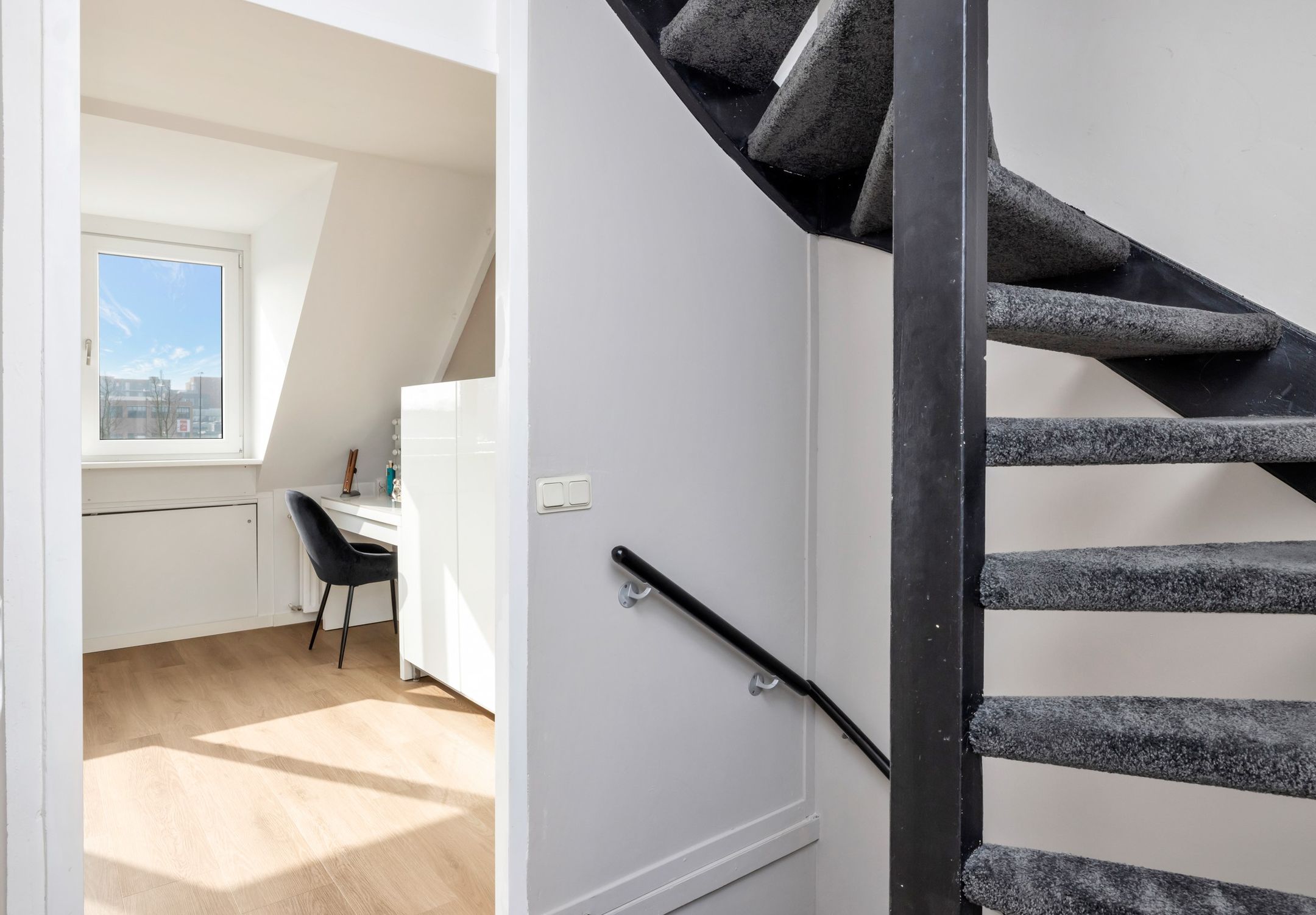 Renovated and Energy-Efficient Semi-Detached Family Home with Four Rooms in Central Heerhugowaard — 39
