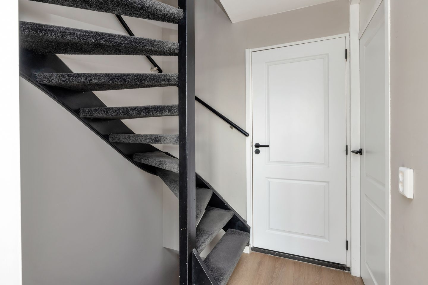 Renovated and Energy-Efficient Semi-Detached Family Home with Four Rooms in Central Heerhugowaard — 29