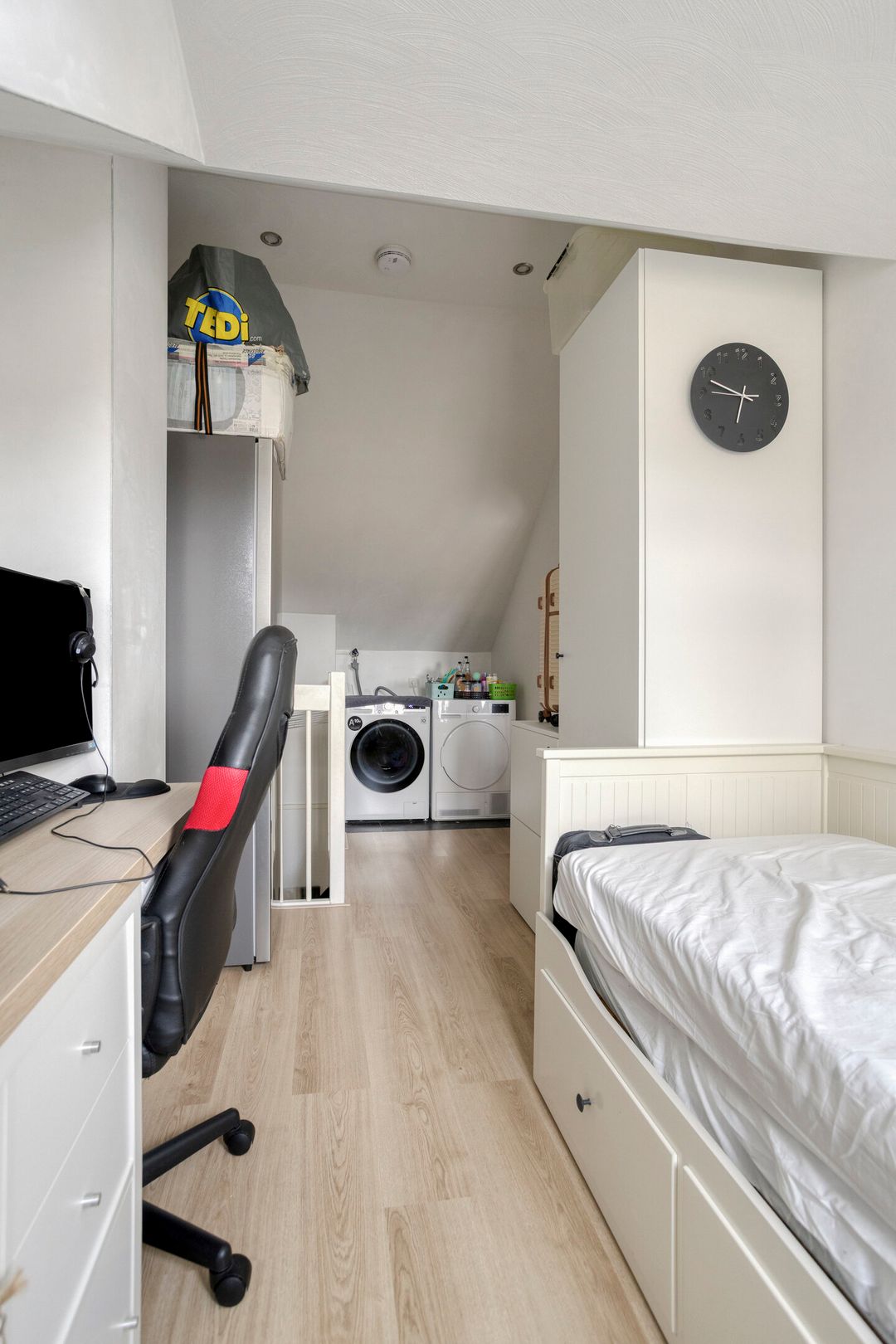 Spacious Family Home with Solar Panels in Child-Friendly Nieuwegein — 22