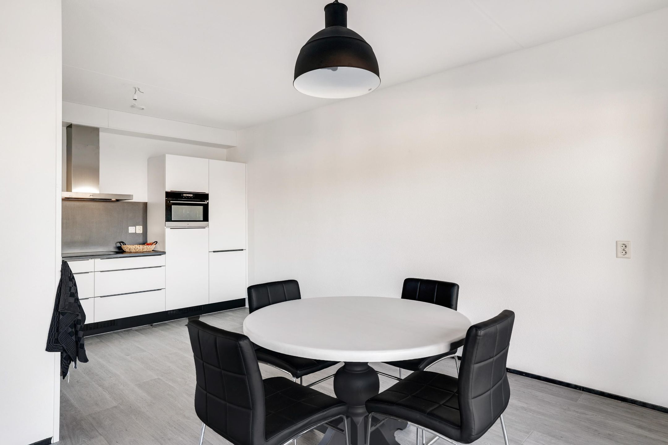 Foto 9 van Beneluxlaan 82