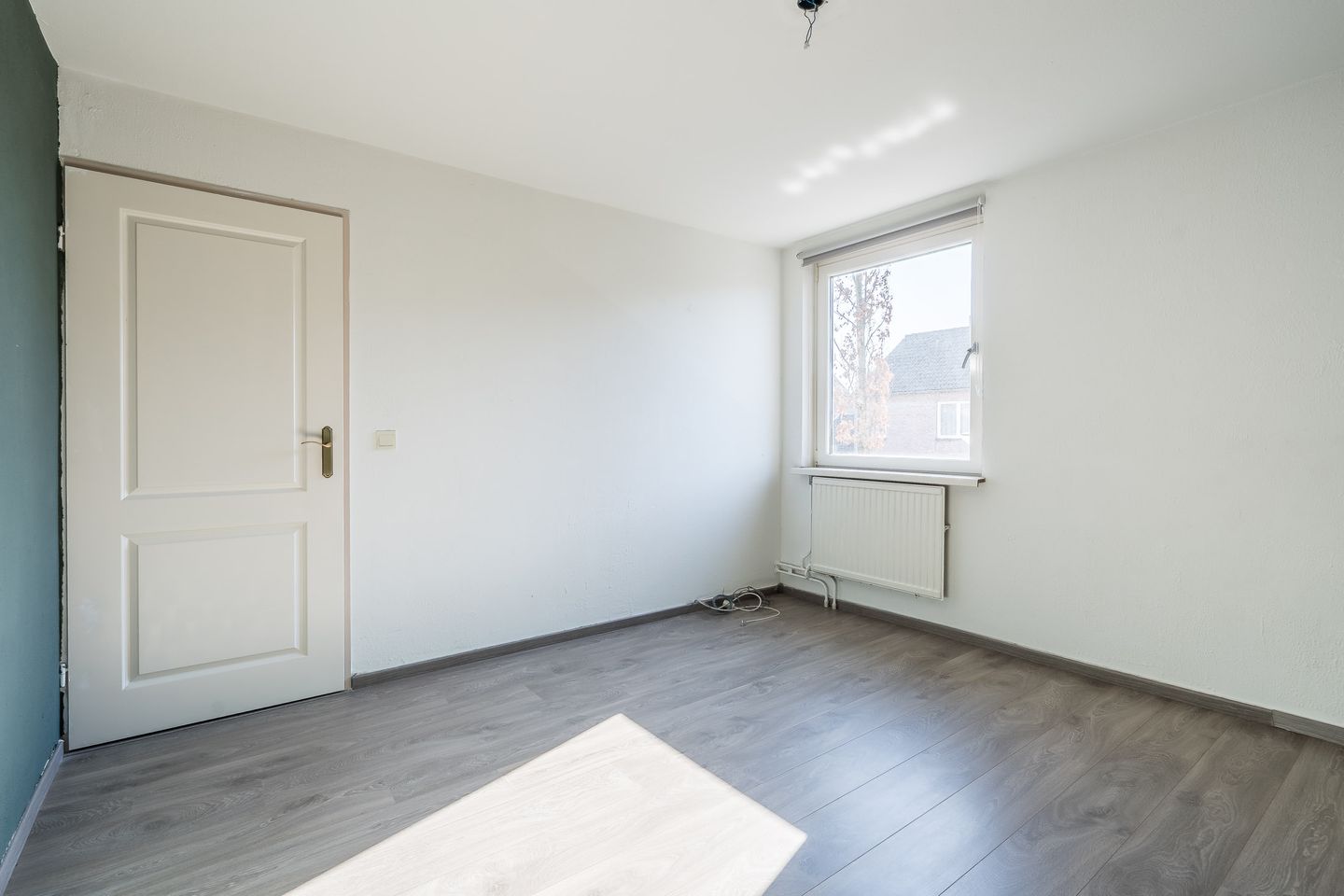 Spacious and well maintained family home with 4 bedrooms in Weert — 20