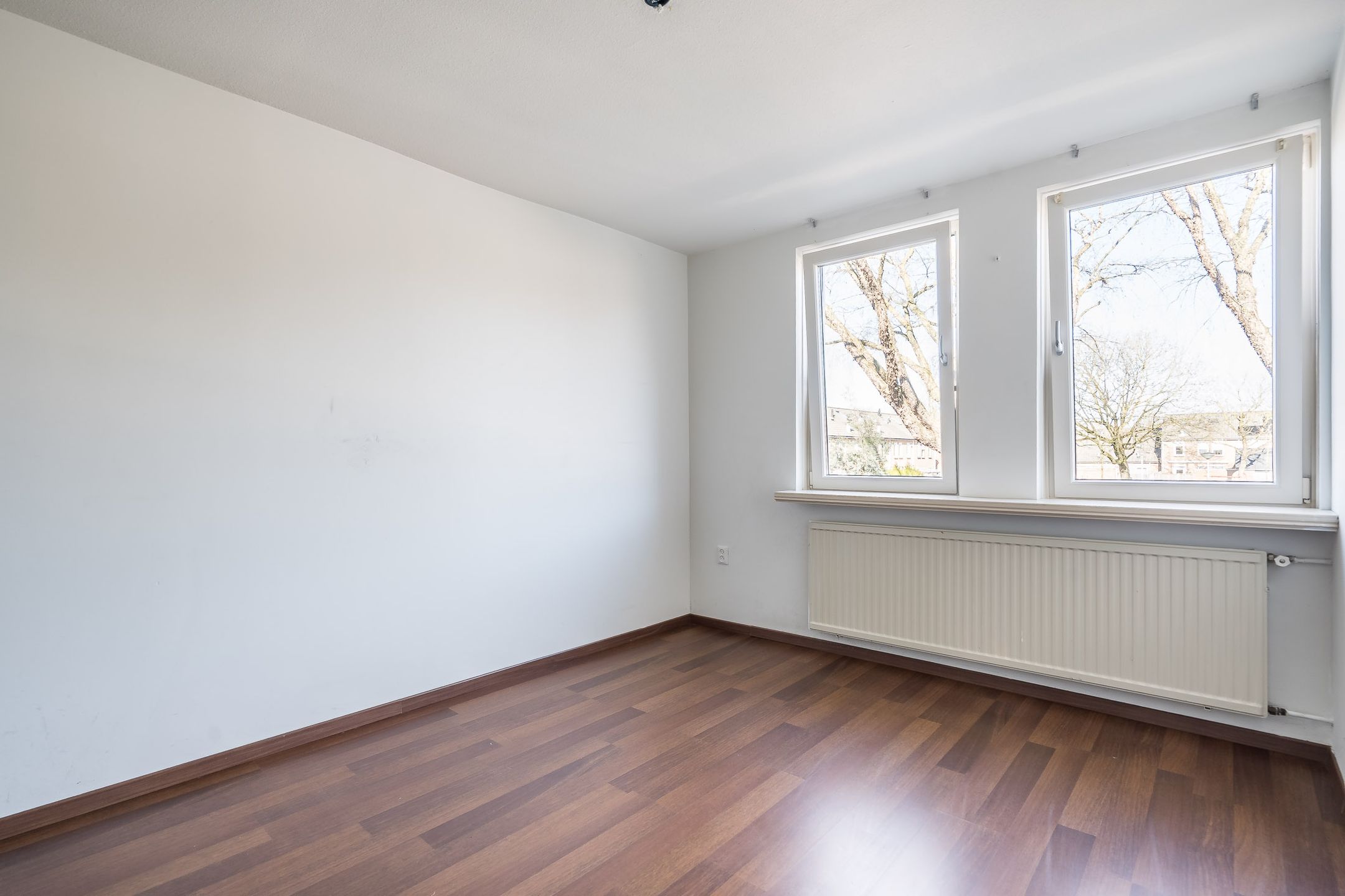 Spacious and well maintained family home with 4 bedrooms in Weert — 21