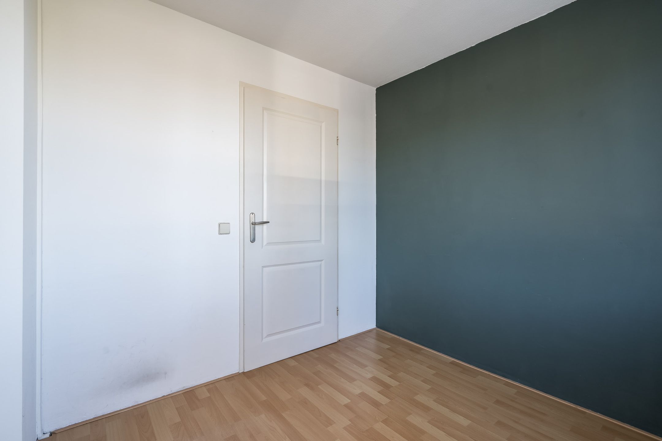 Spacious and well maintained family home with 4 bedrooms in Weert — 27