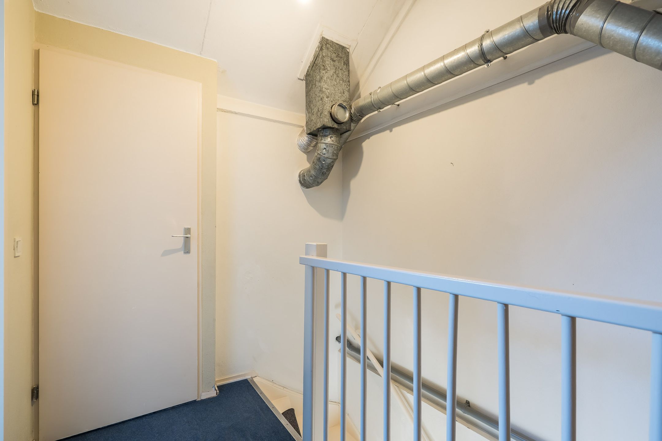 Spacious and well maintained family home with 4 bedrooms in Weert — 33
