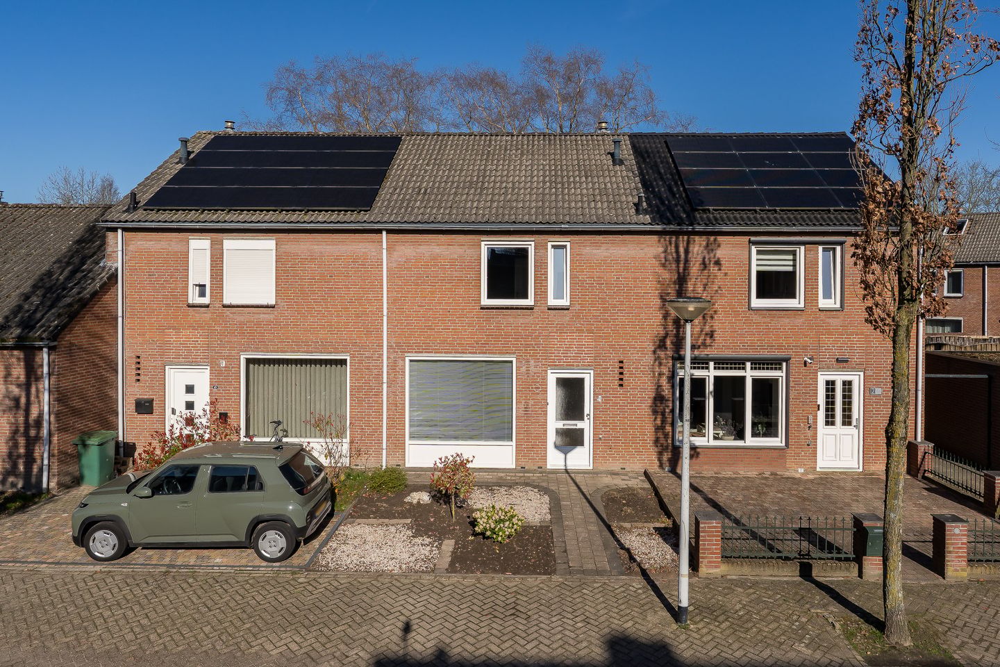 Spacious and well maintained family home with 4 bedrooms in Weert — 40