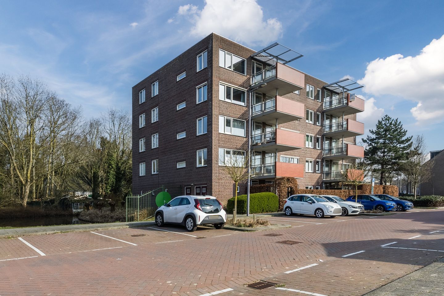 Foto 35 van Djeddalaan 154