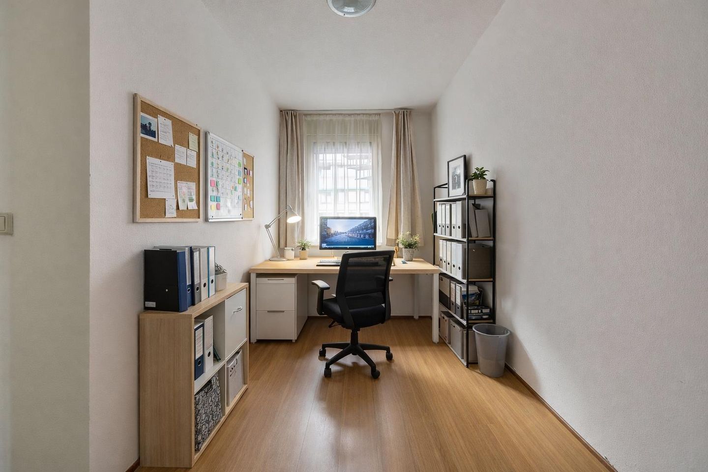 Photo 20 of van Berckelstraat 50