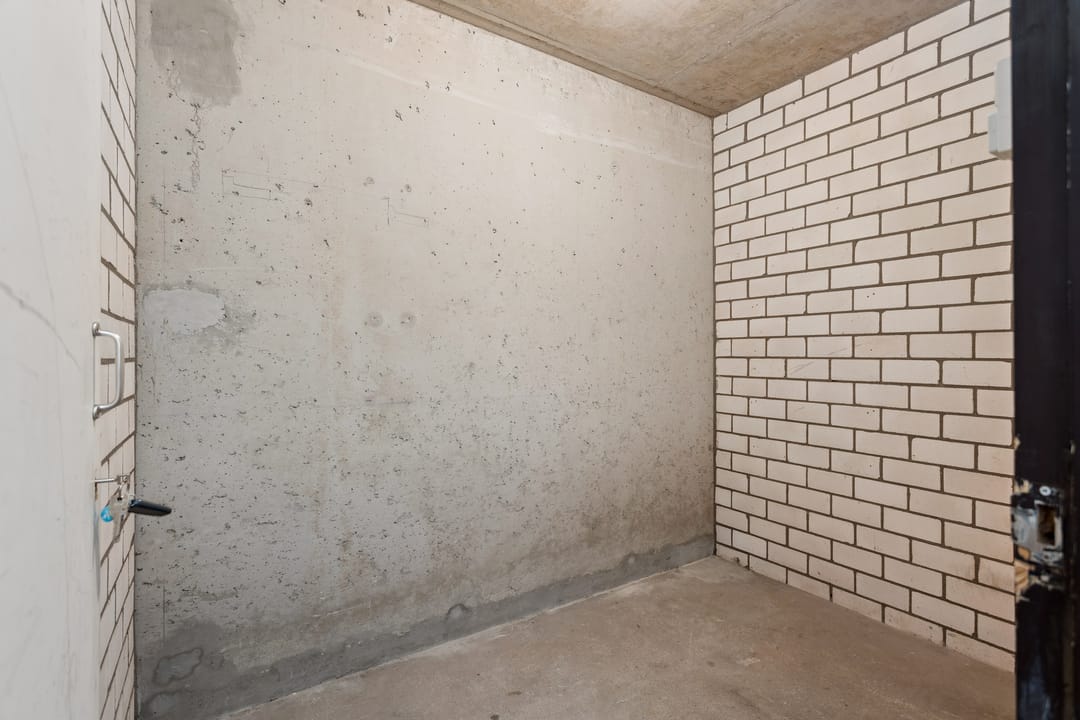 Ground floor apartment with garden, new bathroom, and parking in Hilversum — 32