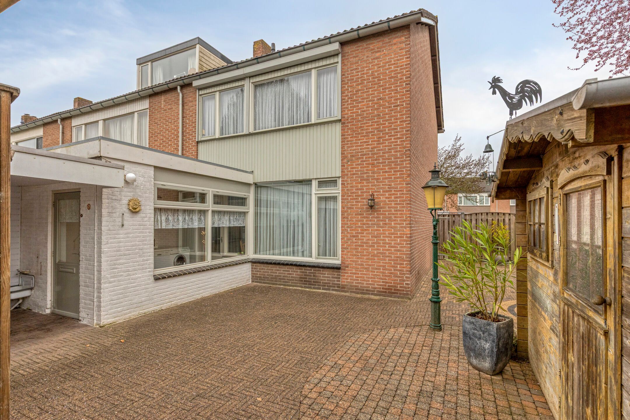 Extended Corner House with Garage and Garden in Bergeijk — 33