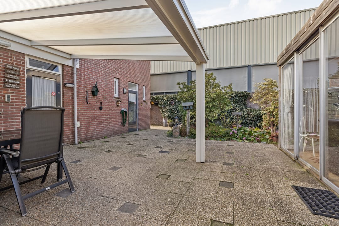 Characteristic Home with Possibilities in Center of Boxtel — 37