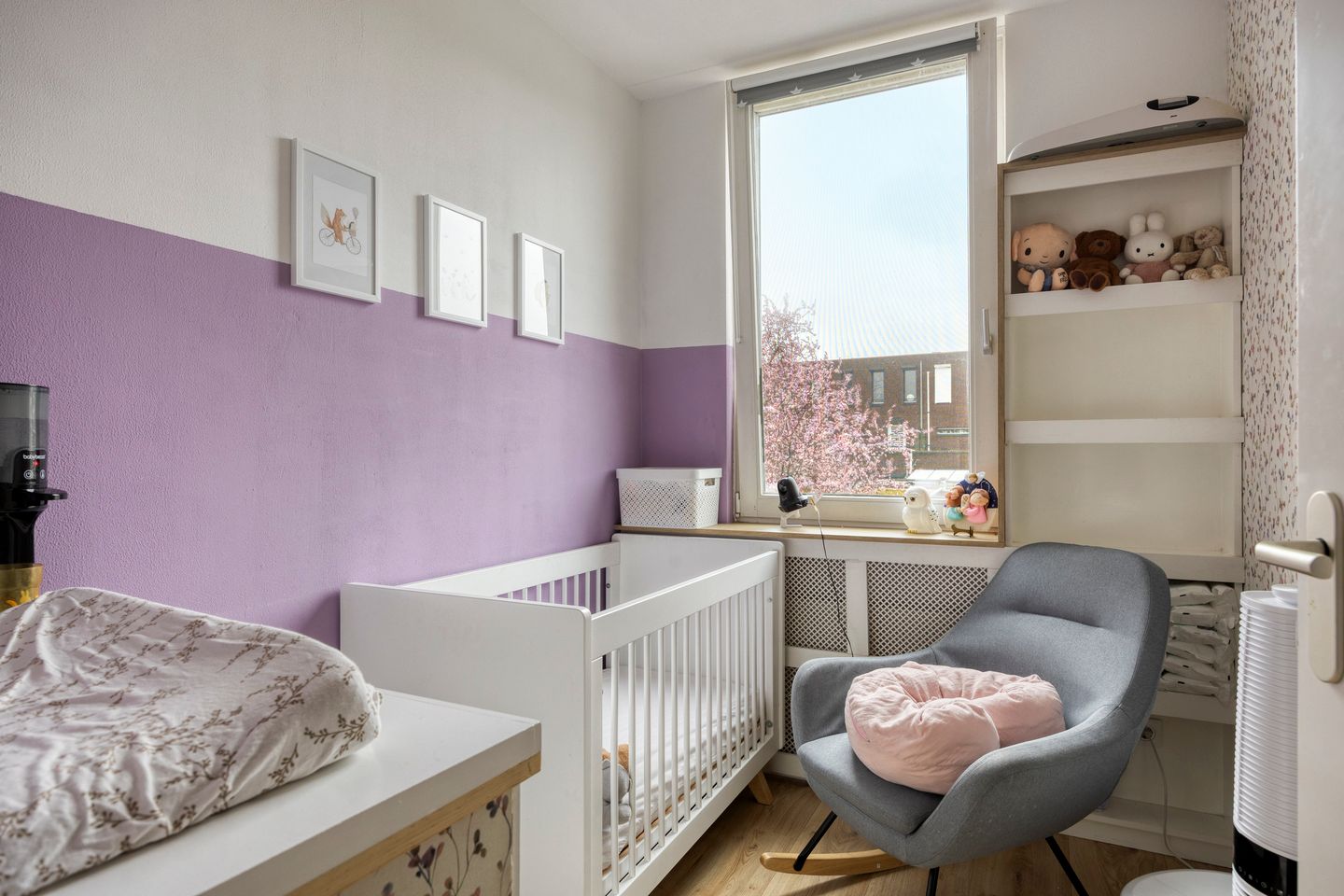 Well-maintained corner house with 3 bedrooms and large insulated storage — 26