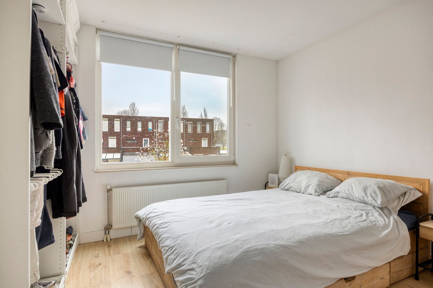 Well-maintained corner house with 3 bedrooms and large insulated storage — 21