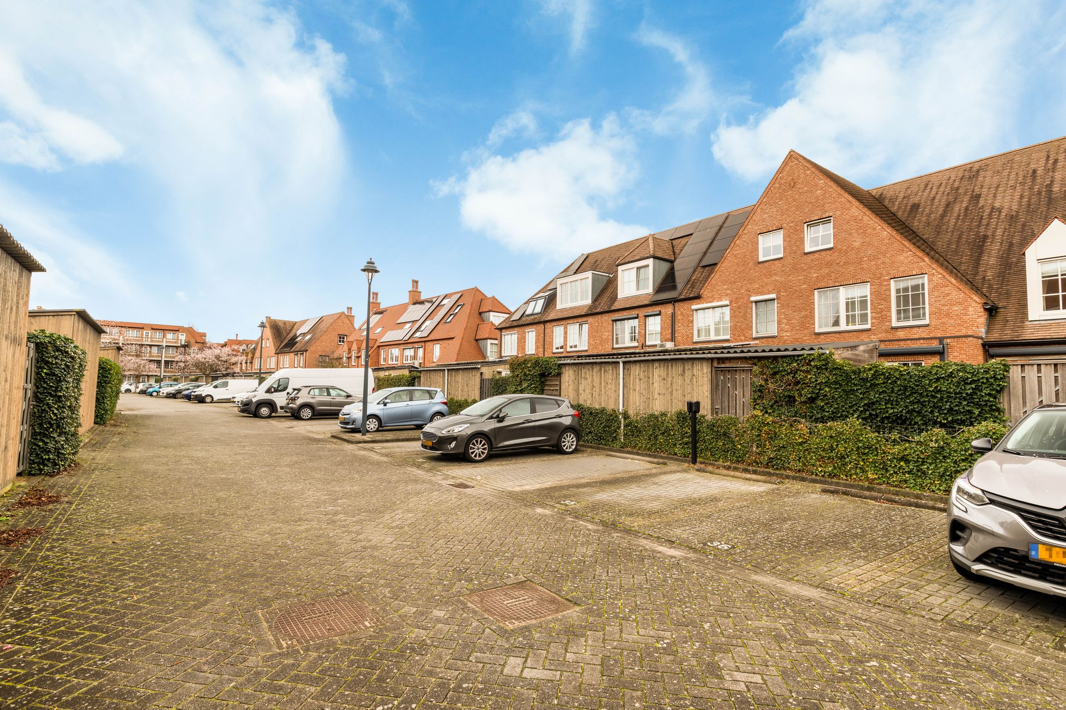 Photo 6 of Catharina van Aragonlaan 111