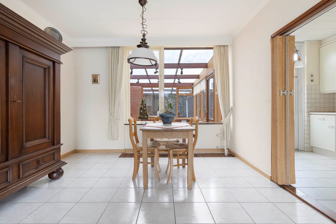 Foto 11 van van Goghstraat 18