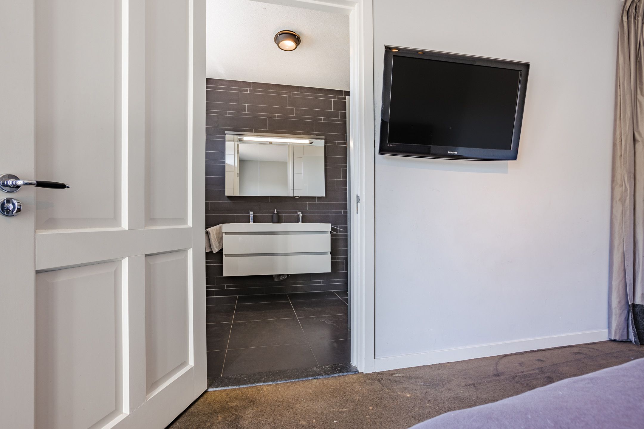 Foto 27 van Ommerkanaal 10-A