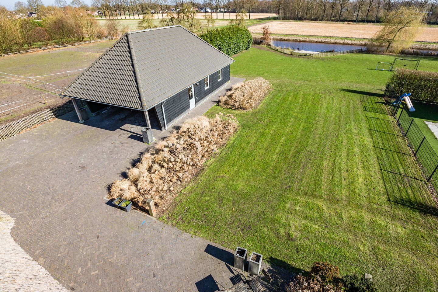 Foto 49 van Ommerkanaal 10-A