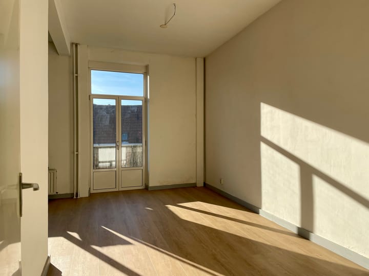 Foto 5 van Parade 24-B