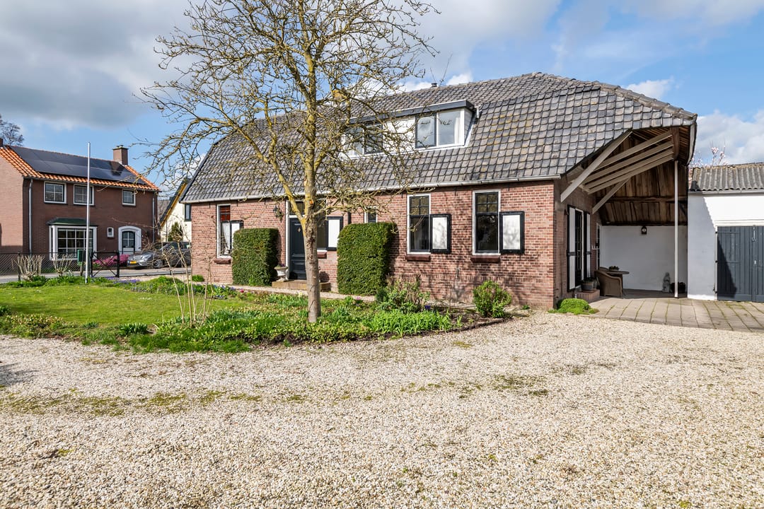 Foto 2 van Poppelenburgerstraat 2