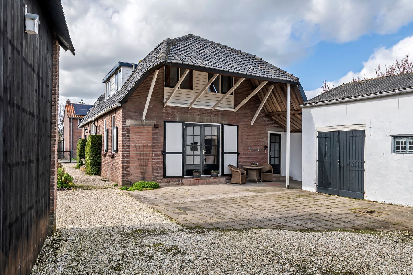 Foto 20 van Poppelenburgerstraat 2