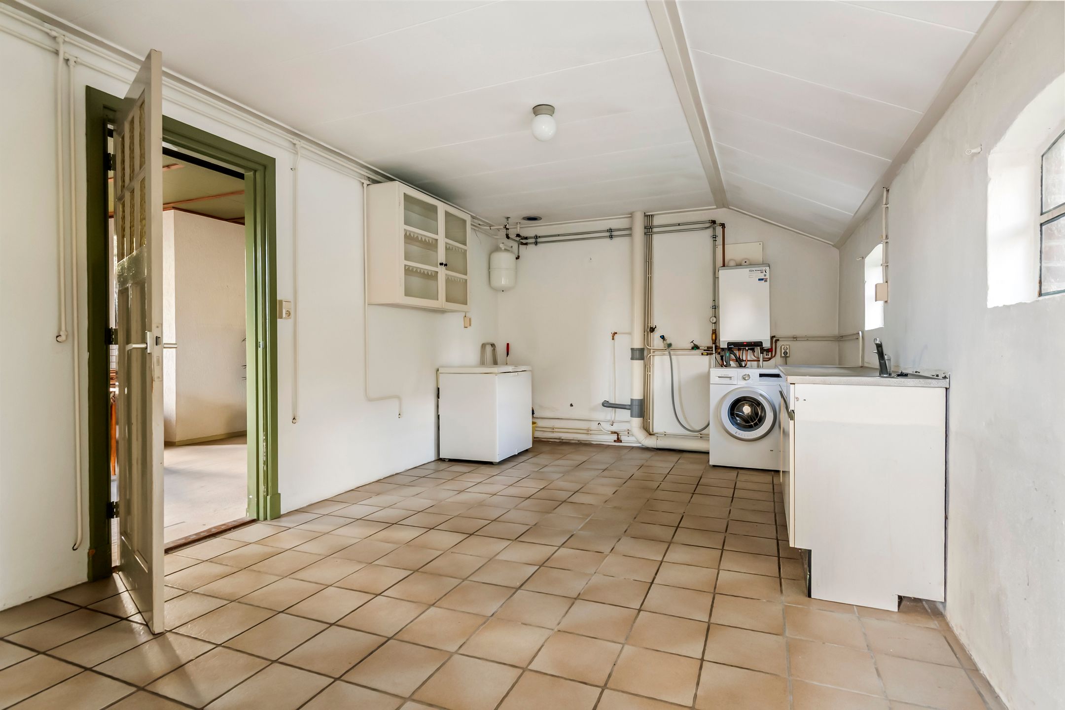 Foto 30 van Poppelenburgerstraat 2