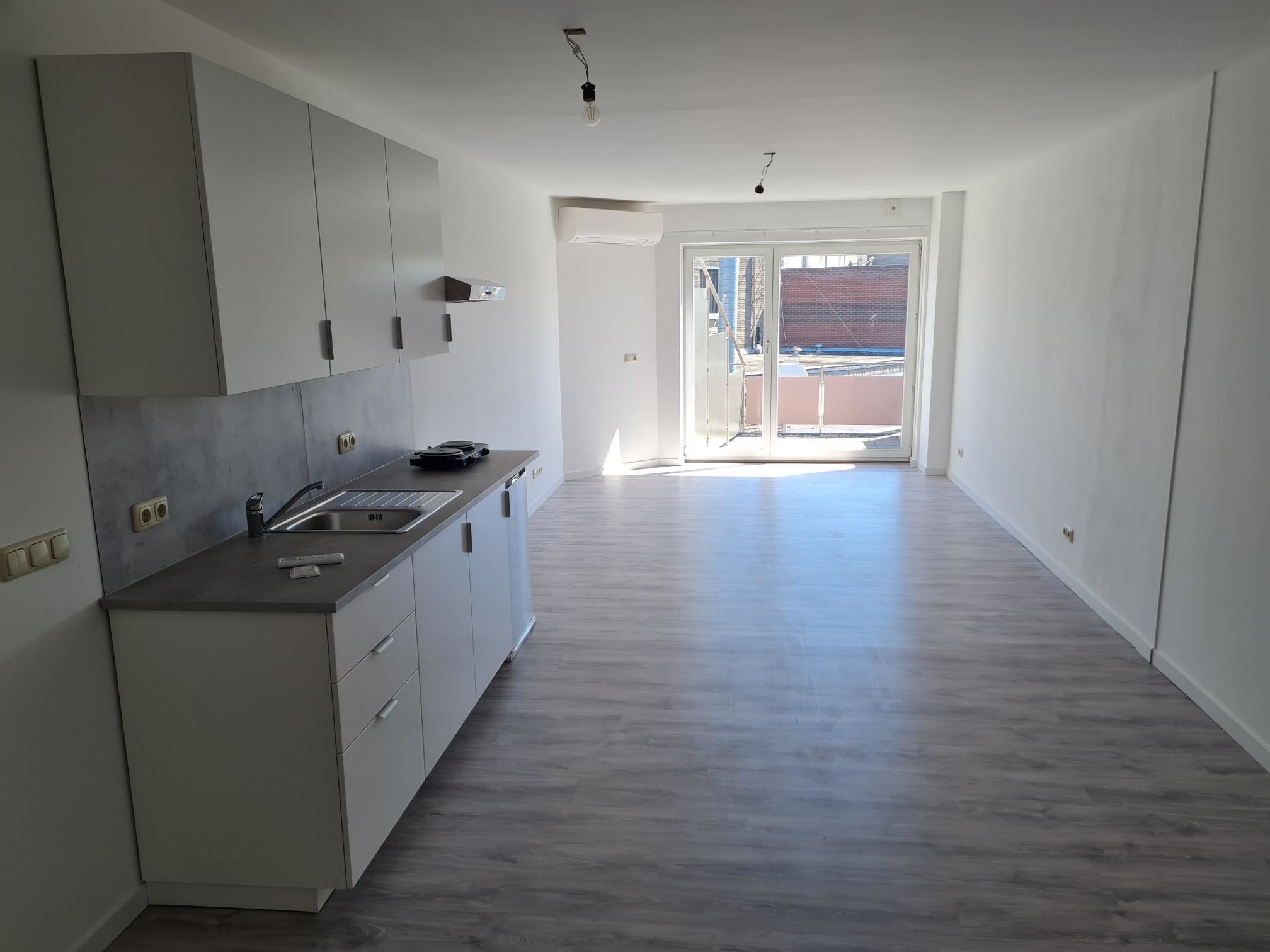 Photo 3 of Markt 3-G