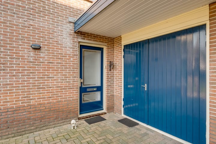 Photo 3 of Taxuslaan 28