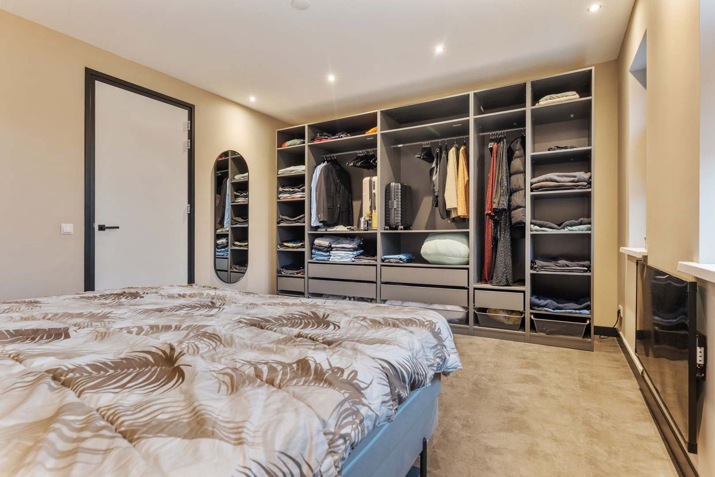 Photo 19 of Jacob Catshof 8