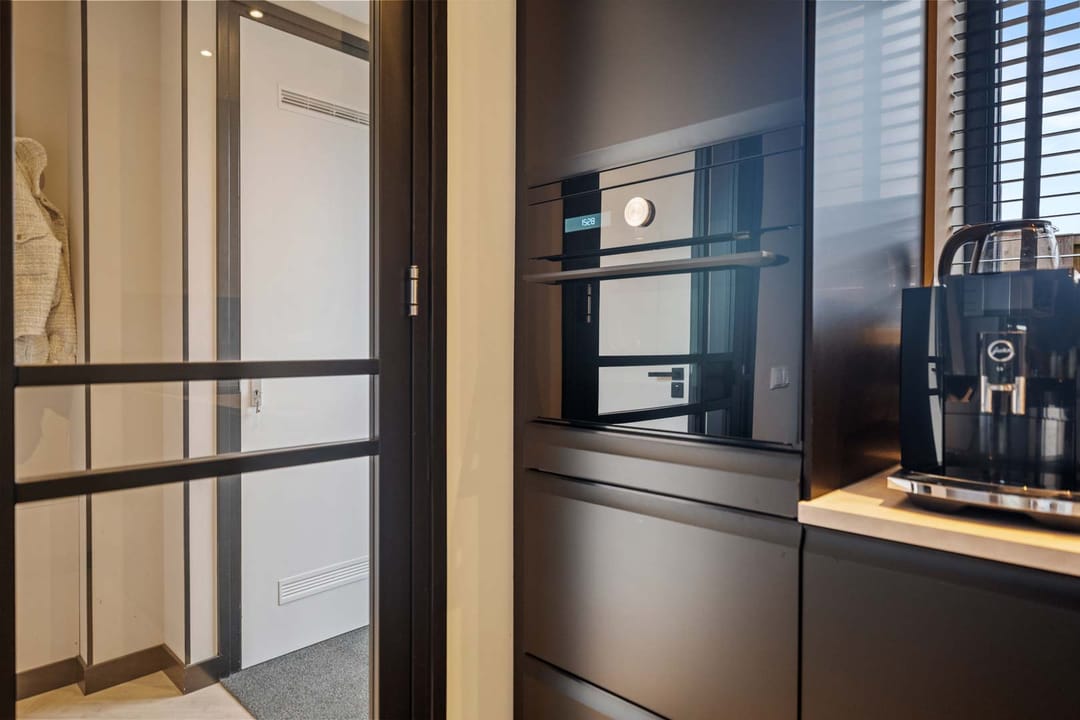 Photo 13 of Jacob Catshof 8