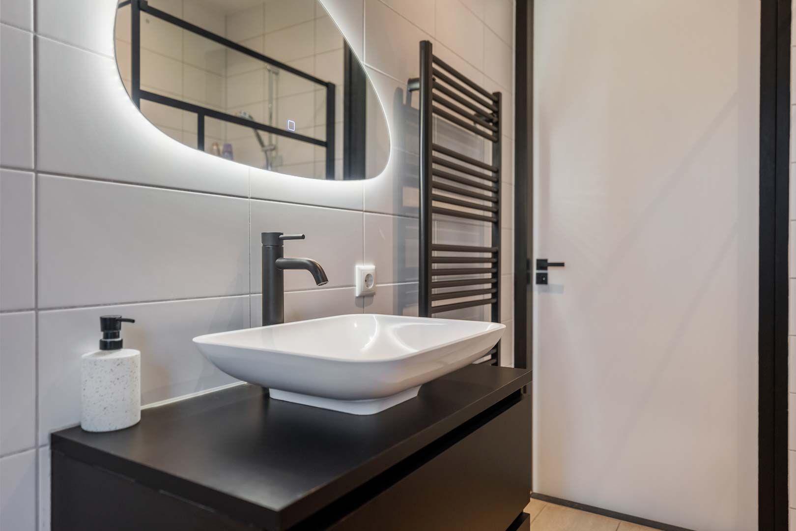 Photo 24 of Jacob Catshof 8