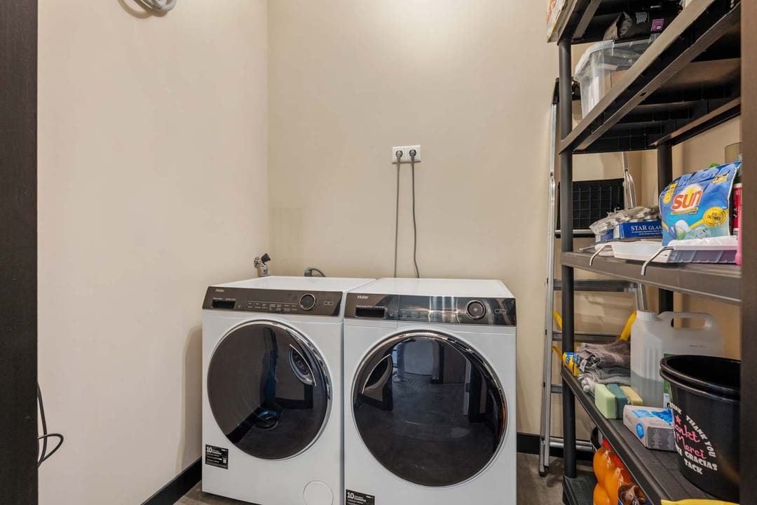 Photo 26 of Jacob Catshof 8