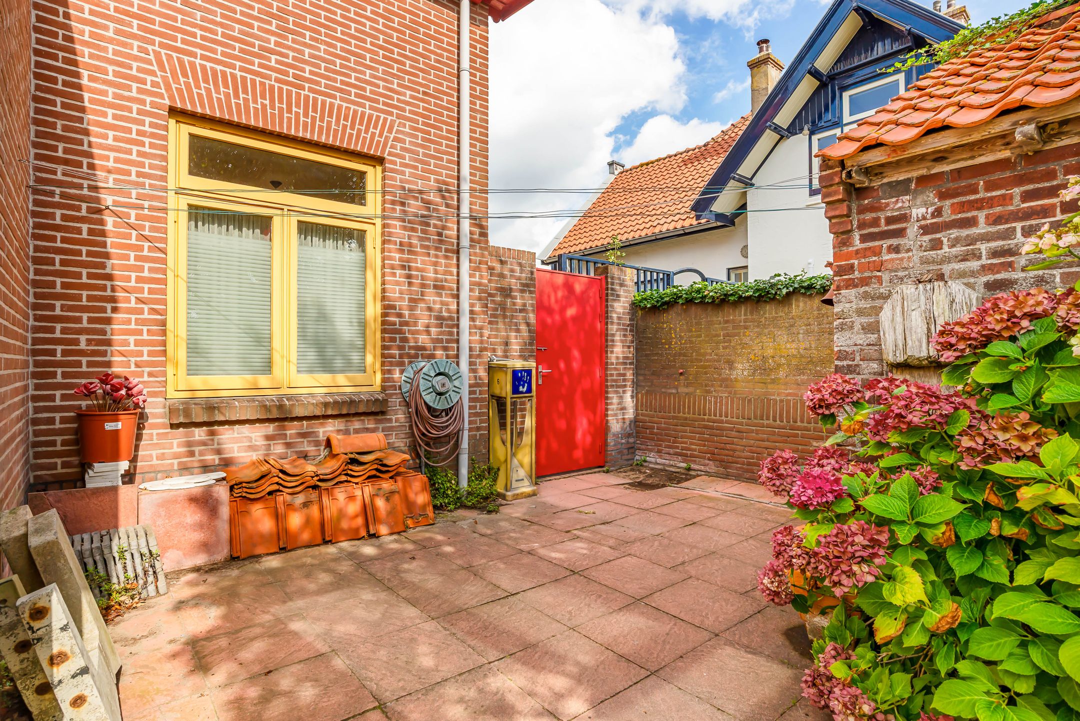 Foto 24 van Brederodestraat 77