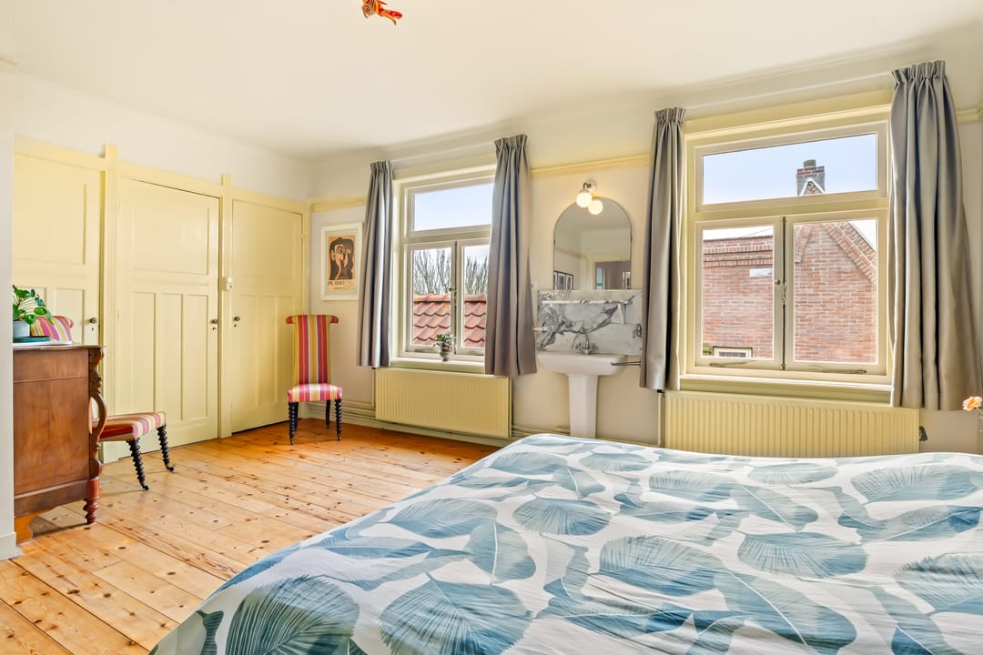 Foto 38 van Brederodestraat 77