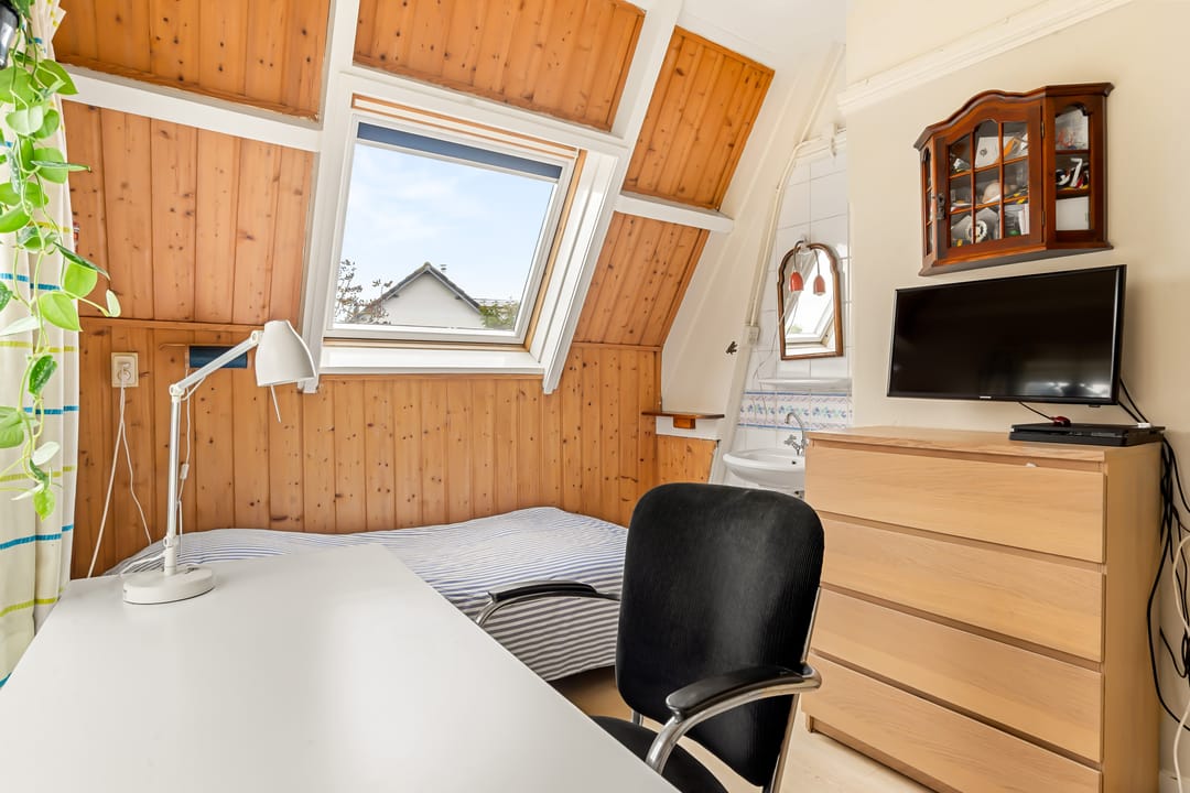 Foto 43 van Brederodestraat 77