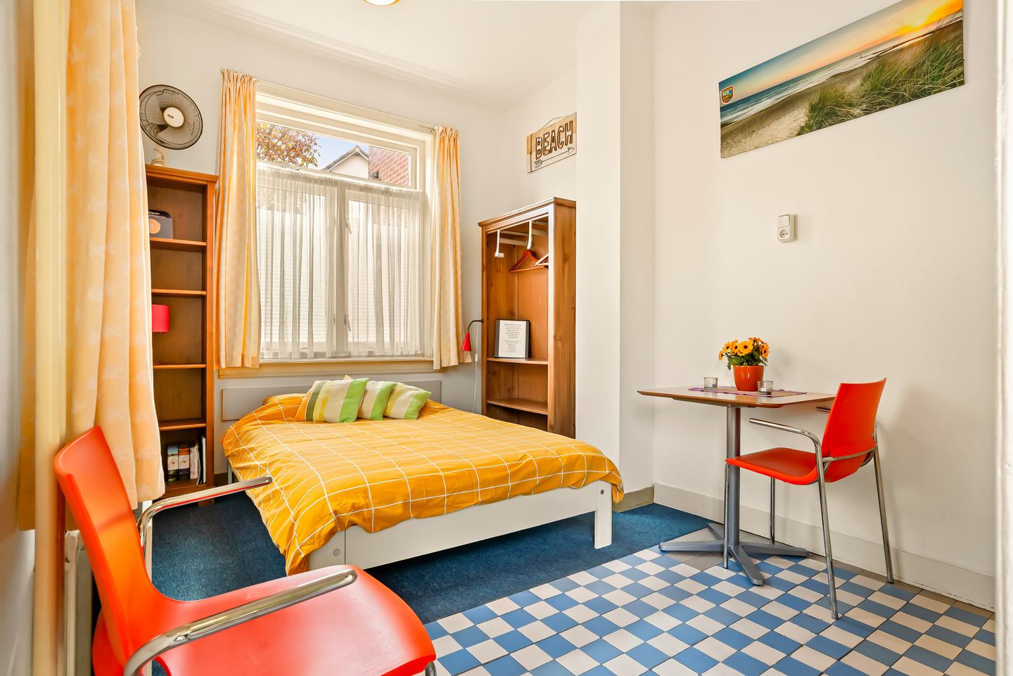 Foto 64 van Brederodestraat 77